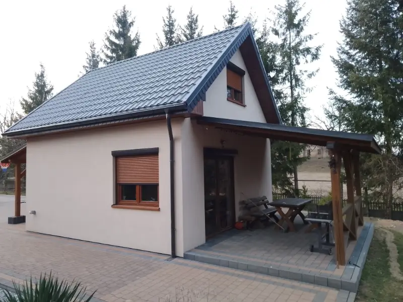 Działka z domkiem letniskowym